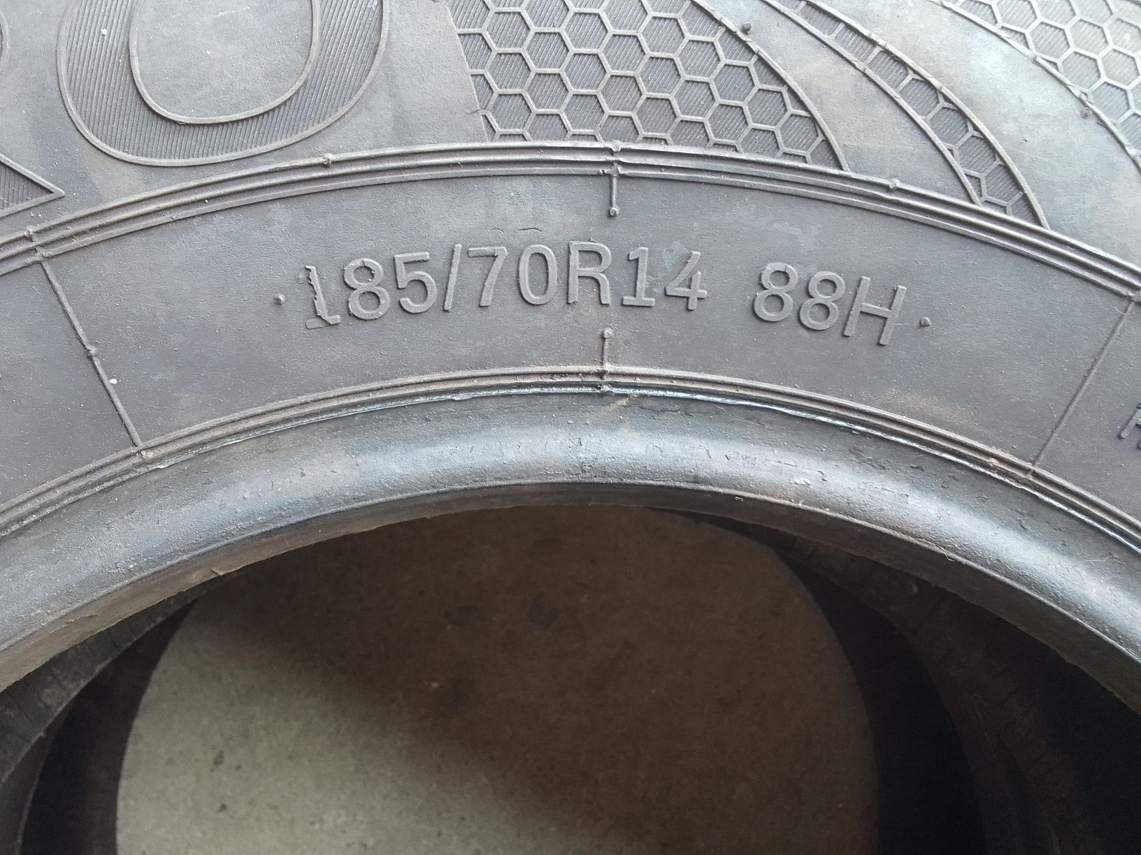 2 Opony letnie 185/70r14 ROSAVA 2020r
