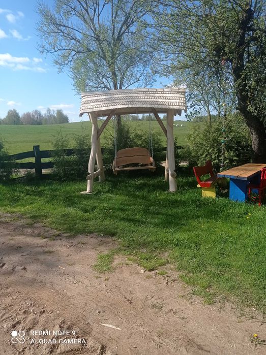 Huśtawka dębowa ręcznie rzeźbiona