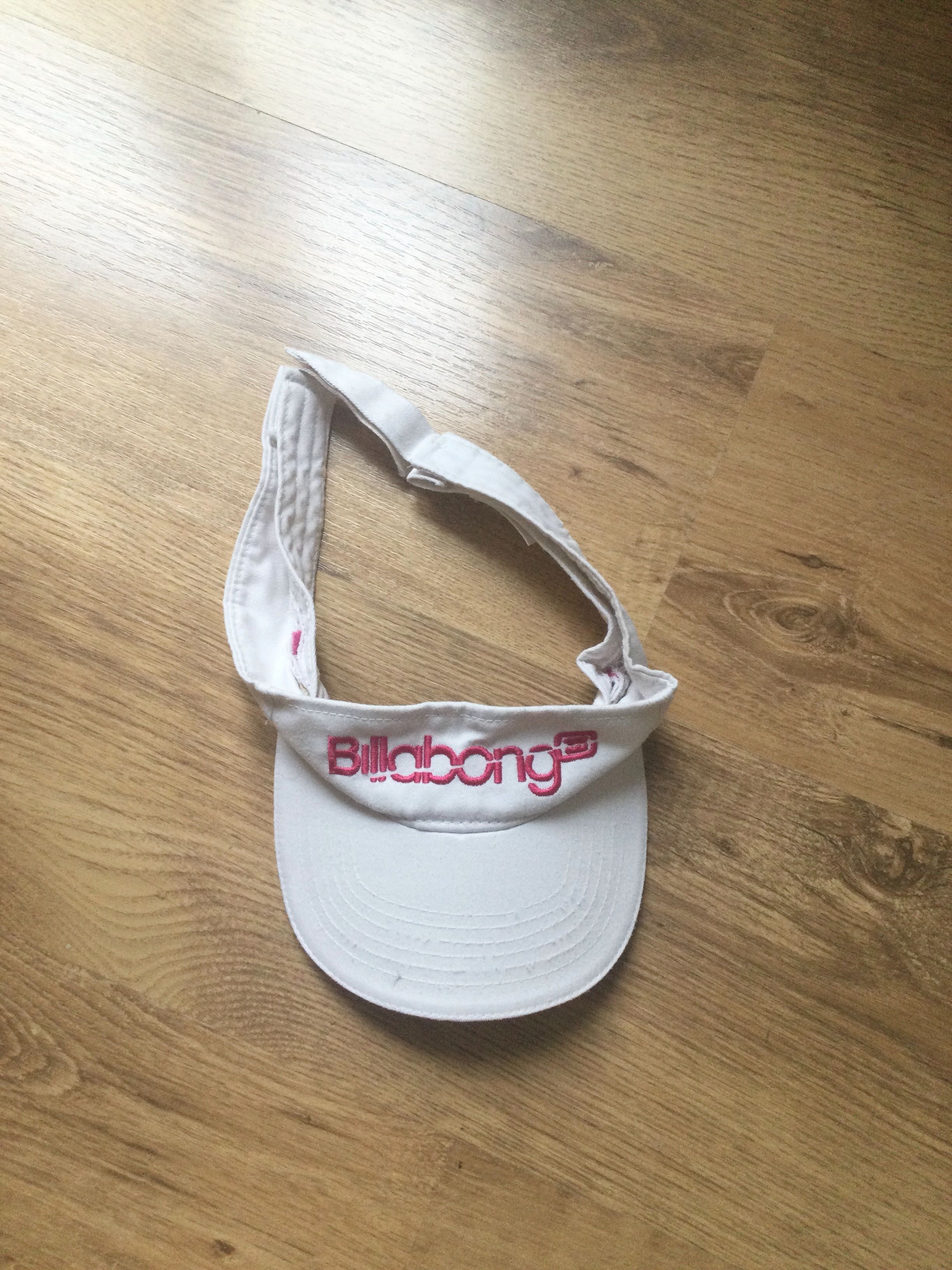 Czapka daszek biały billabong grupa roxy