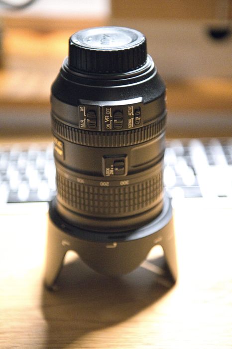 Nikon Obiektyw AF-S NIKKOR 28-300mm f/3.5-5.6G ED VR