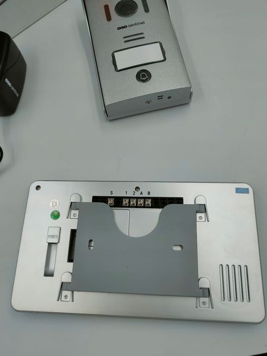 Wideodomofon z ekranem 7" SCS SENTINEL VISIOKIT 7, noktowizorem i IP55