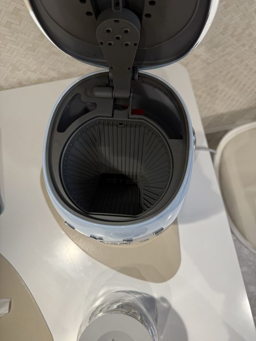 Крапельна кавоварка SMEG блакитна