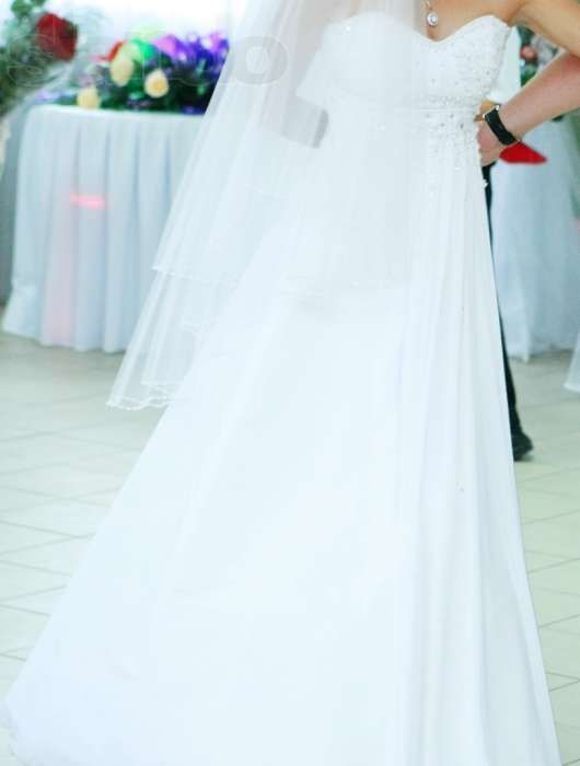 Продам свадебное платье недорого!