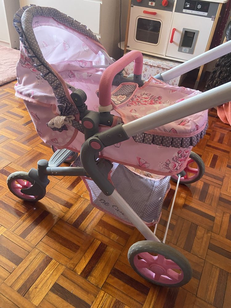 Carrinho de boneca