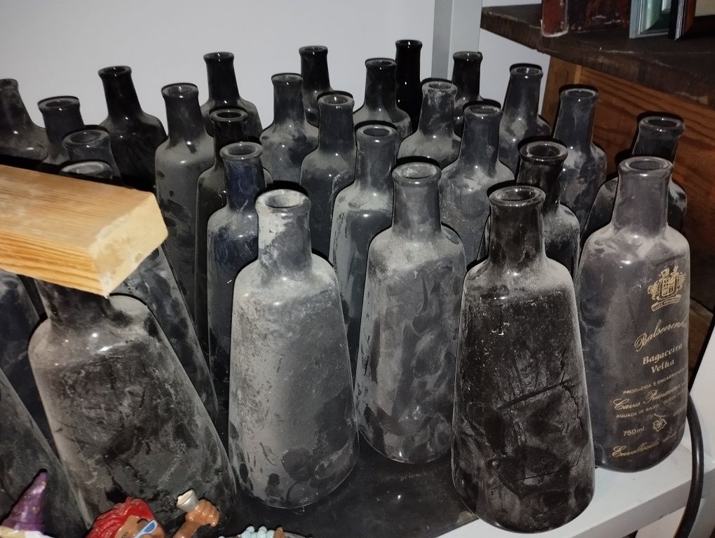 70 garrafas antigas vintage