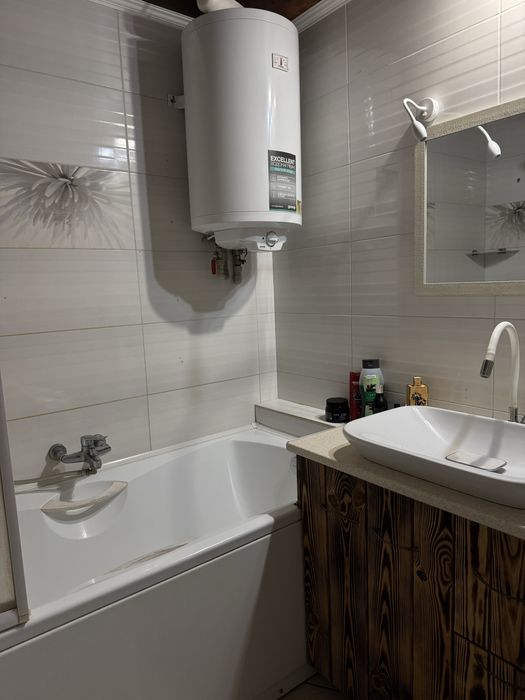 Передам в гарні руки власний будинок