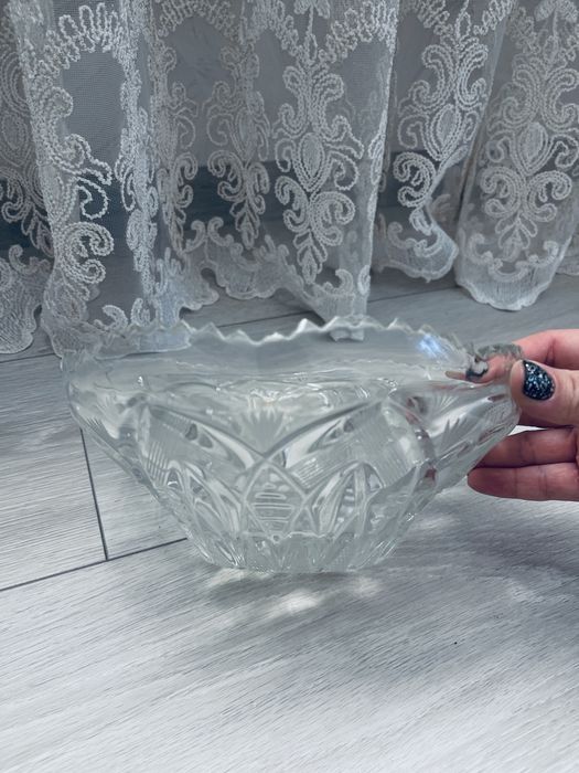 хрустальна салатниця