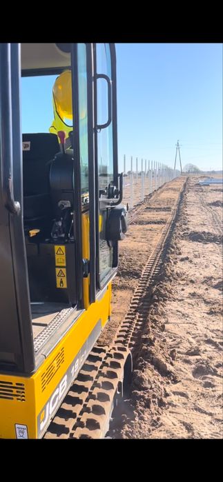 Usługa koparką minikoparką JCB 19c1 JCB hydradig 110w Roboty ziemne