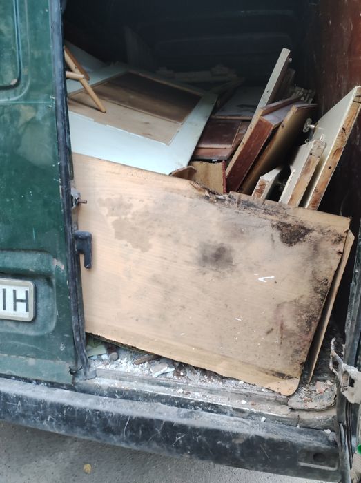 Вывоз мусора , грузоперевозки , услуги грузчиков