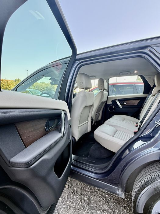 Land Rover Discovery Sport 2023