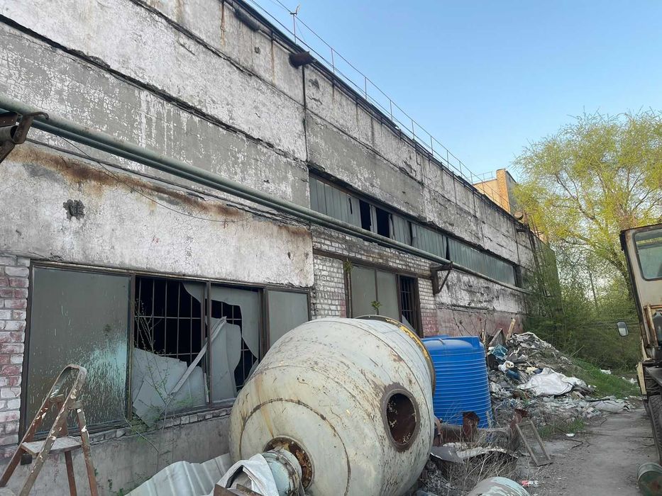 Будівлі та споруди виробничо-складського комплексу,  7 031,5 кв.м.,