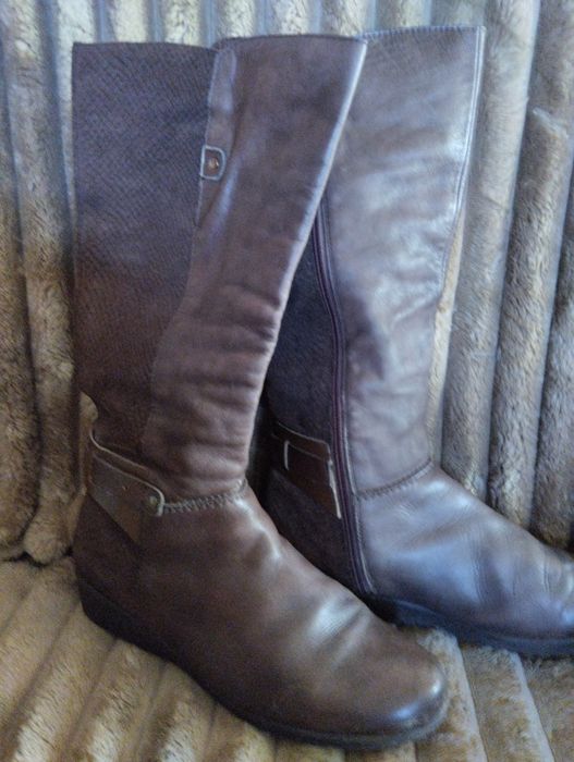 шкіряні демісезонні чоботи