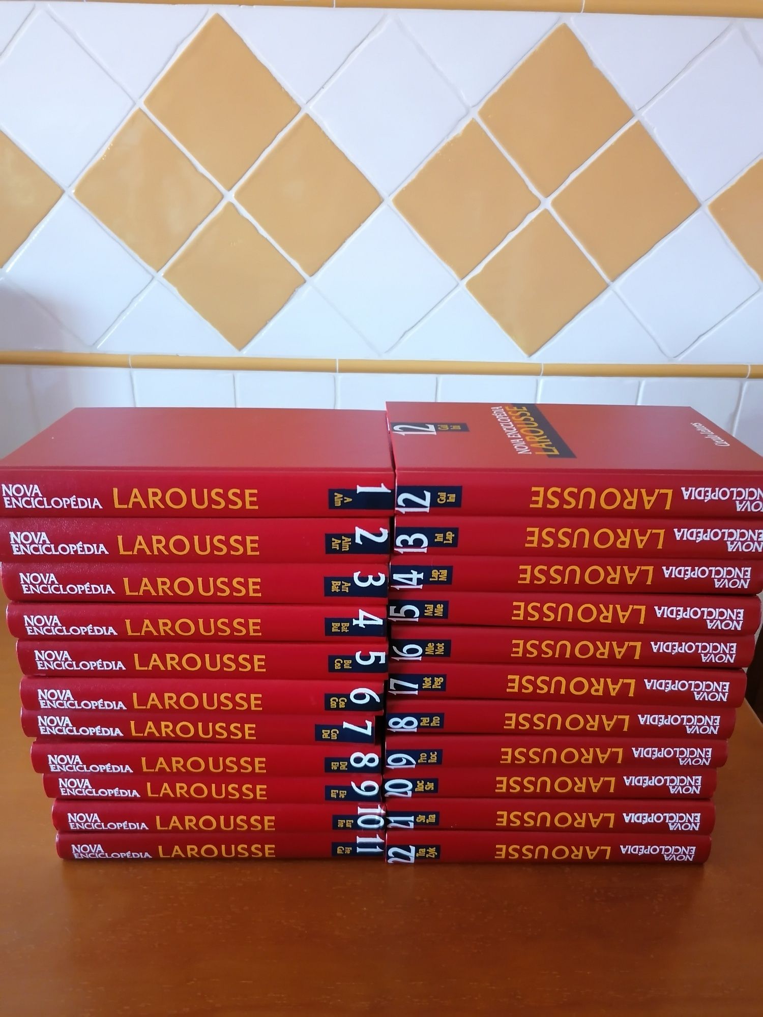 Enciclopédia Larousse