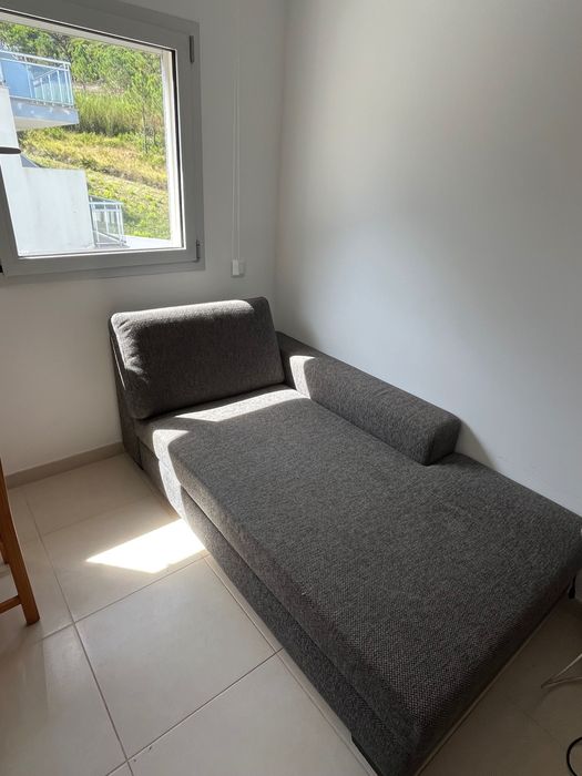 Chaise long em bom estado