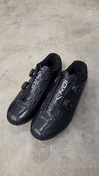Buty szosowe Ekoi roz. 44 idealne