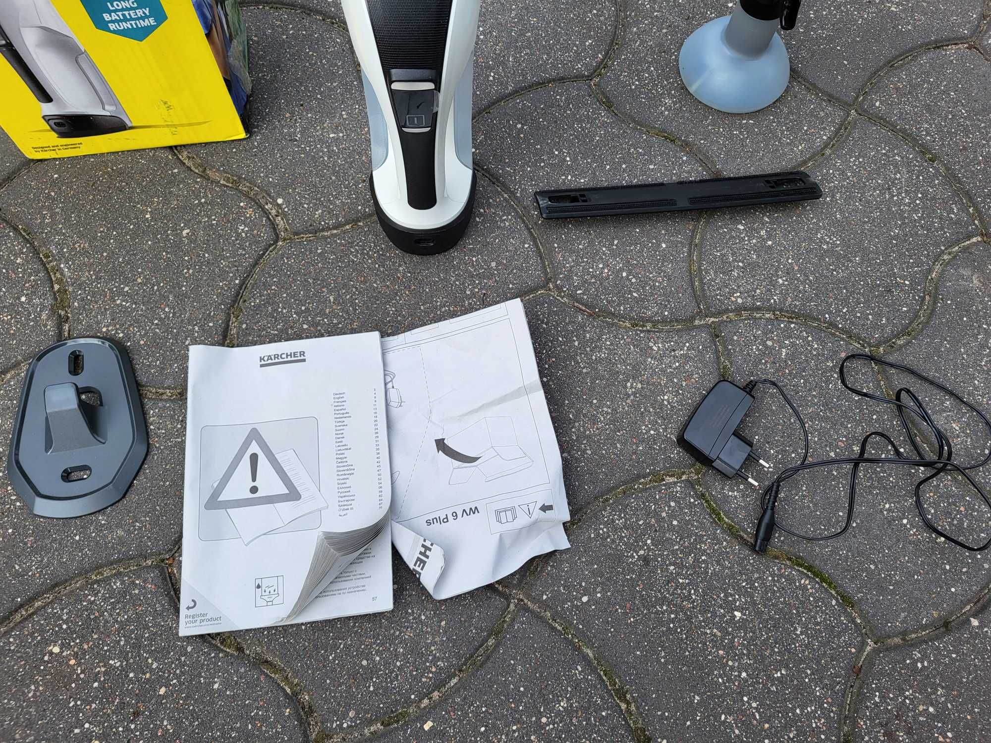 Myjka do okien KARCHER WV 6 Plus mocna ze spryskiwaczem ściereczka