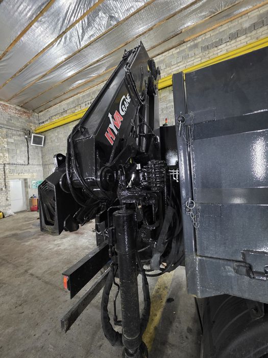 Кран маніпулятор 2010р. 9т 15м радіо керування