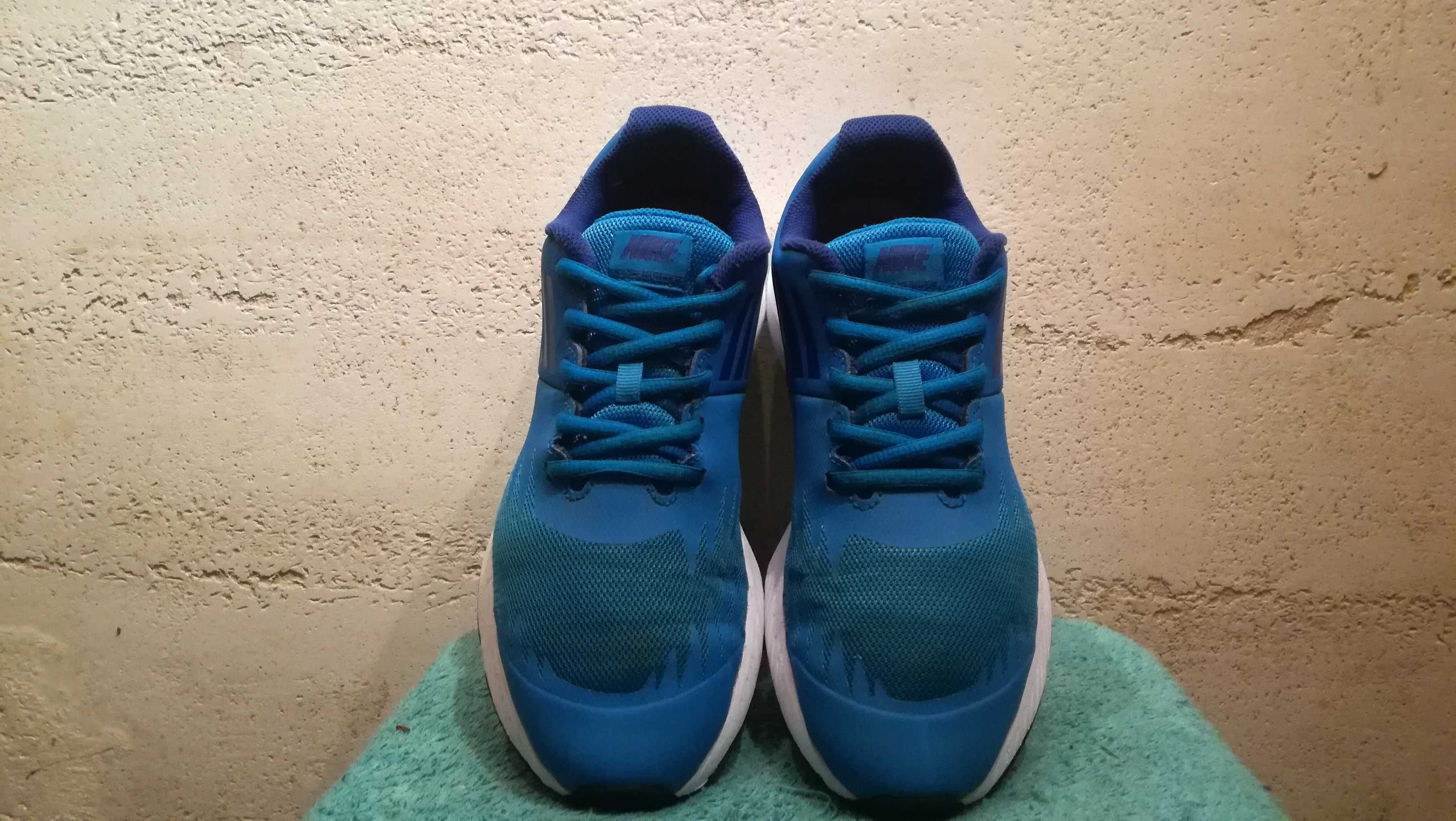 Buty do biegania NIKE STAR RUNNER GS r.39 stan bardzo dobry