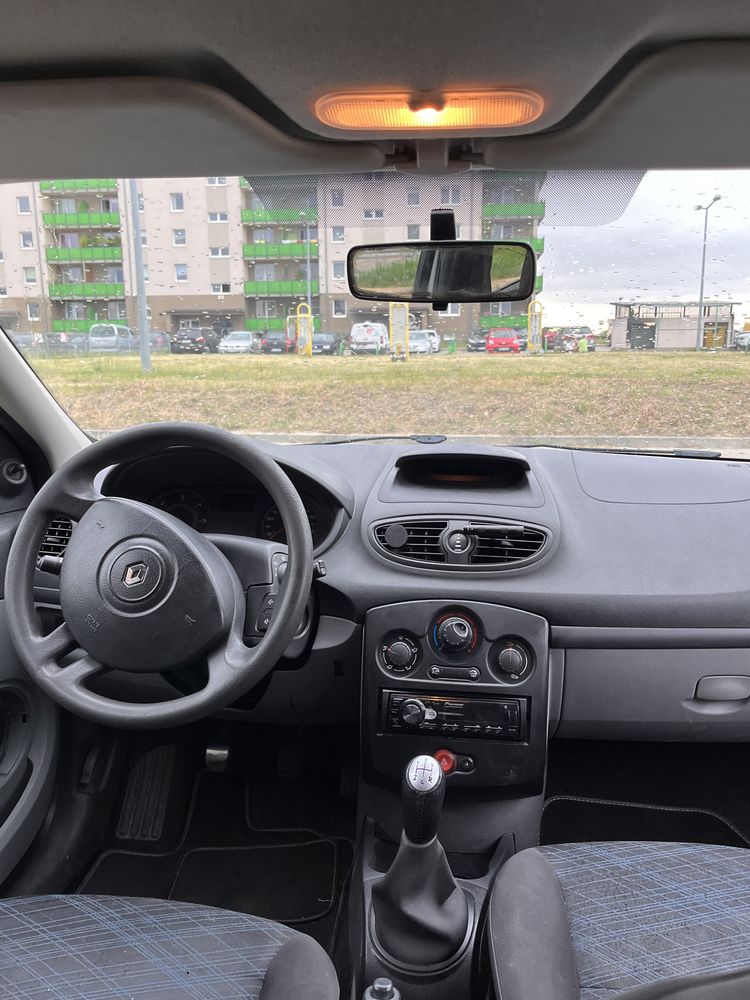 Renault Clio III 1.5 DCI, 2007 rocznik, alu felgi, 4 glośniki