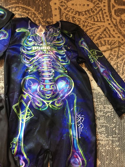 Карнавальний костюм скелета на halloween