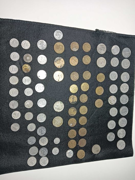 Zestaw 80 starych polskich monet PRL różne nominały i lata