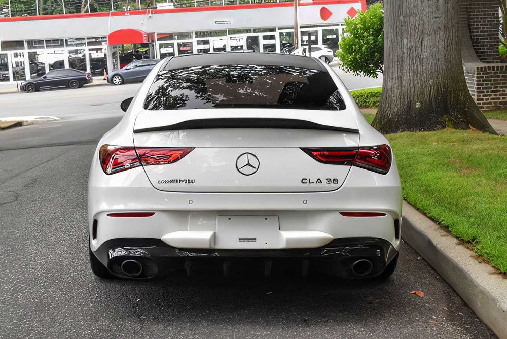 Mercedes-Benz CLA      2023