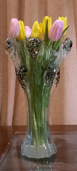 Величезна й розкішна ваза, гутне скло; Старинная ваза выдувное стекло