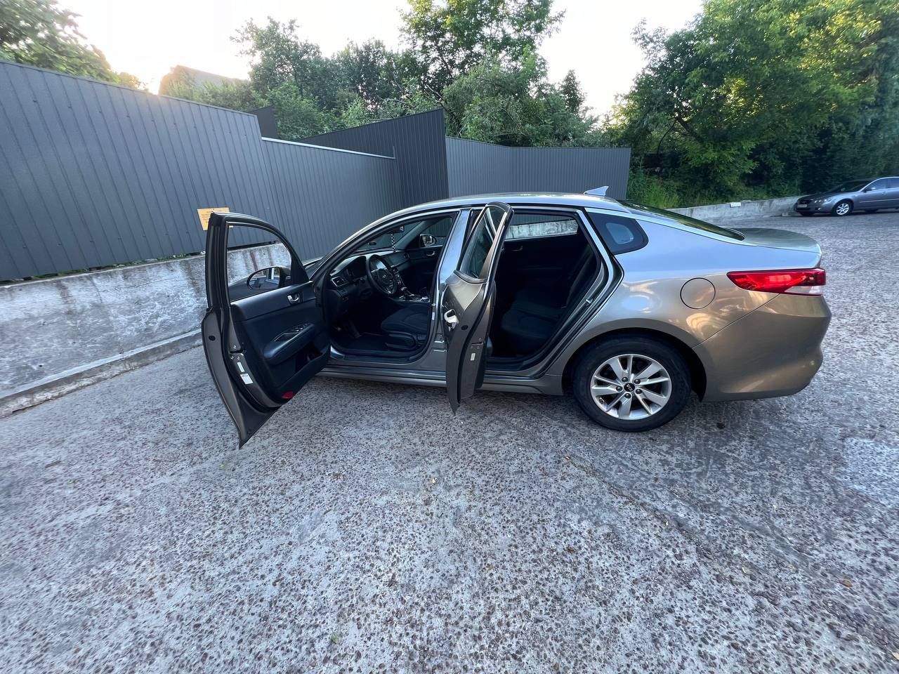 Продам Kia Optima 2018