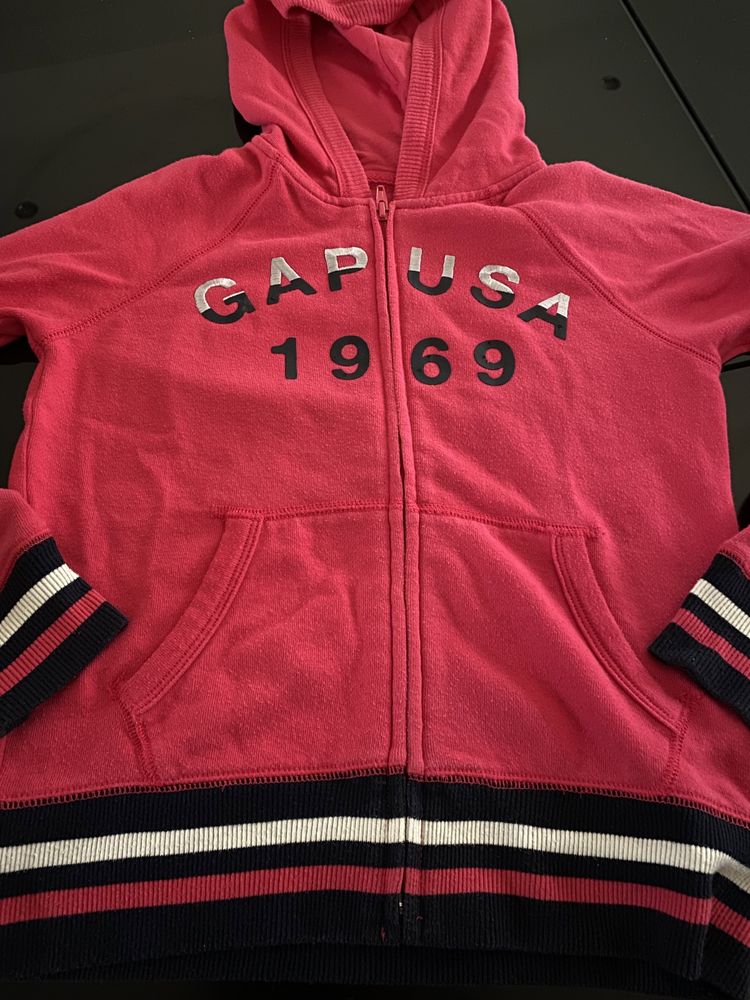 Casaco GAP rosa com riscas