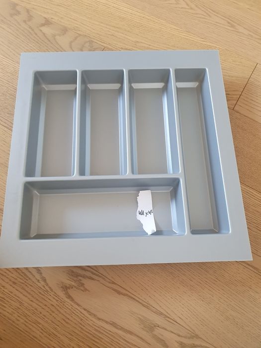 Wklad do szuflady Pęka. Szerokość  44 cm, długość 45 cm.