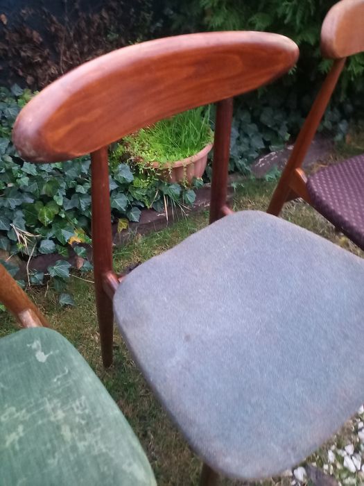 Rezerwacja Krzesła Hałas A 5908 krzesło prl