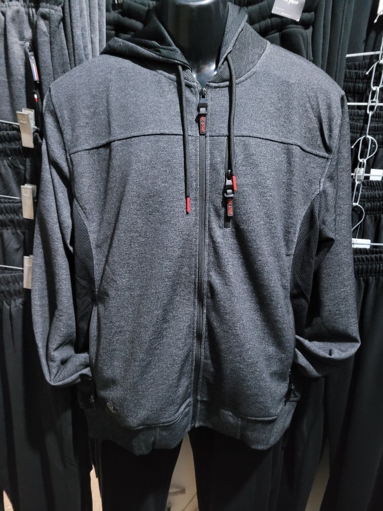 Мужские спортивные костюмы. M- 2XL. 2 нитки. Польша.