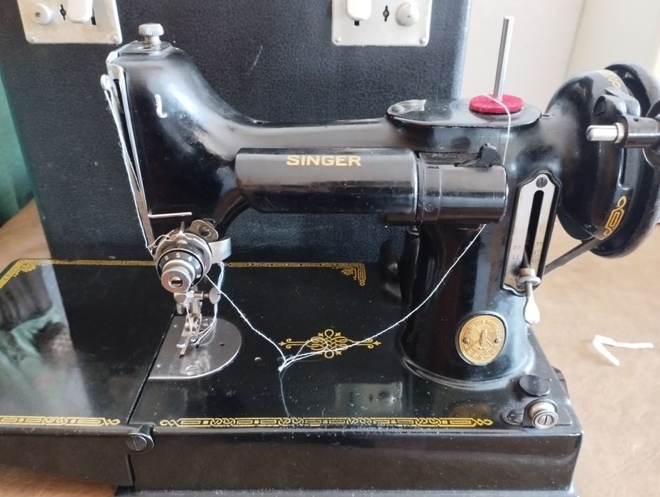 Máquina de costura elétrica SINGER