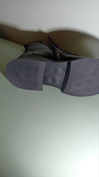 Жіночі черевики шкіряні 39 р