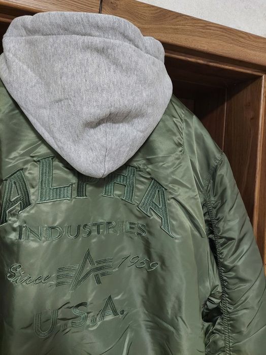 Kurtka bomberka z kapturem Alpha Industries MA-1 rozmiar XXXL