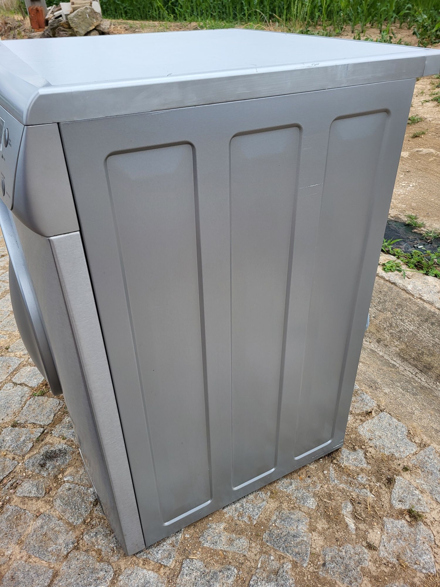 Máquina de lavar roupa Zanussi de 7 kg em INOX com entrega e garantia