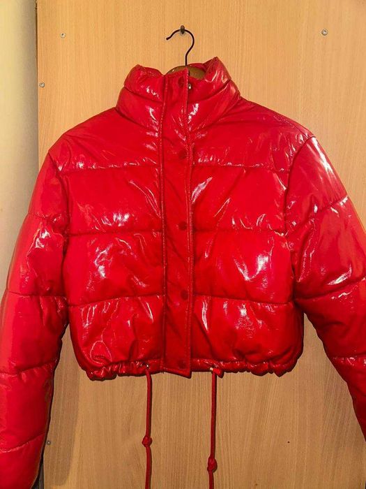 Куртка жіноча Bershka xs