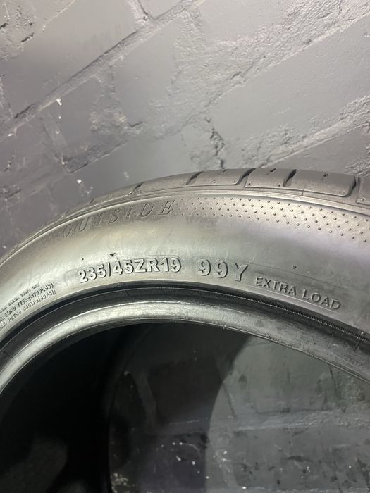 2шт 235/45 R19 Habilead HeadKing S2000