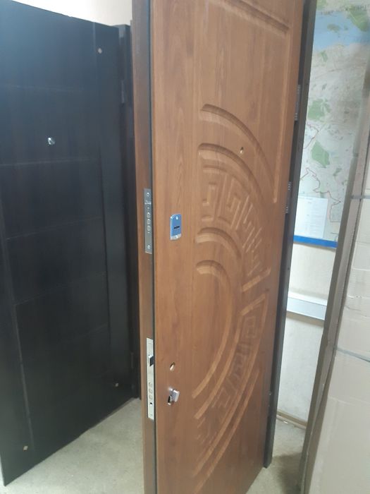 Лутшые входные двери " под ключ"!!!