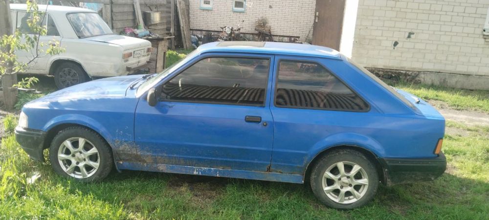 Продаю форд ескорт