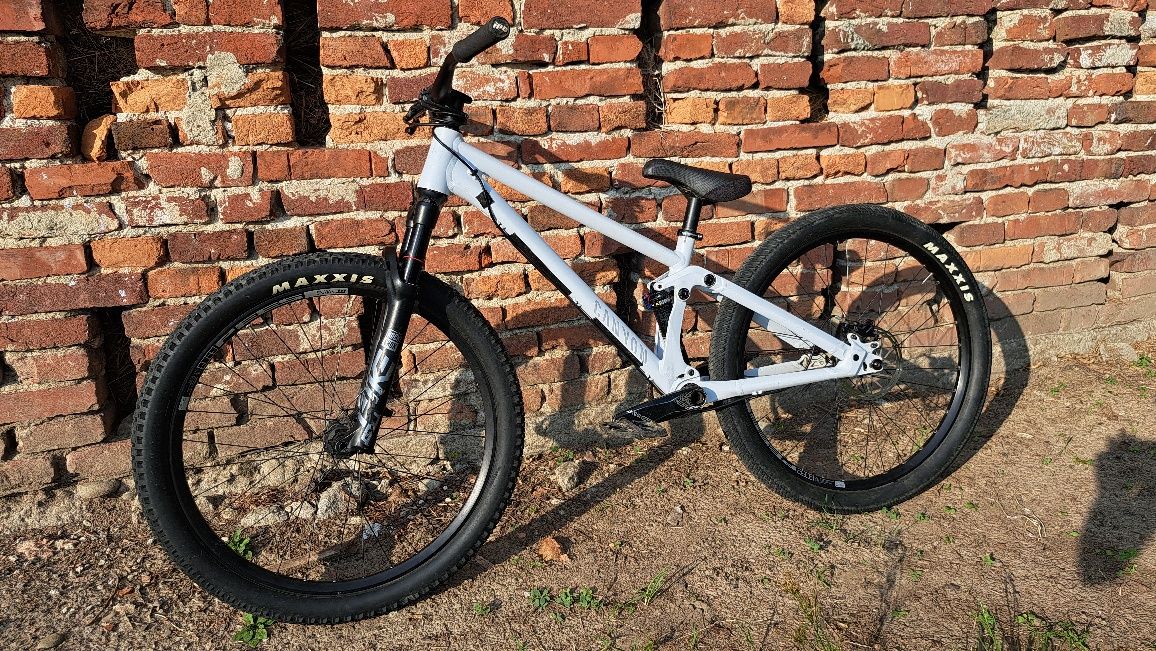 Rower dirt canyon stitched 720 pike dj slopestyle 26" fr stunt mtb dh