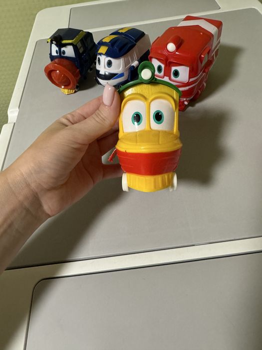 Роботи поїзда, потяги; роботы поезда