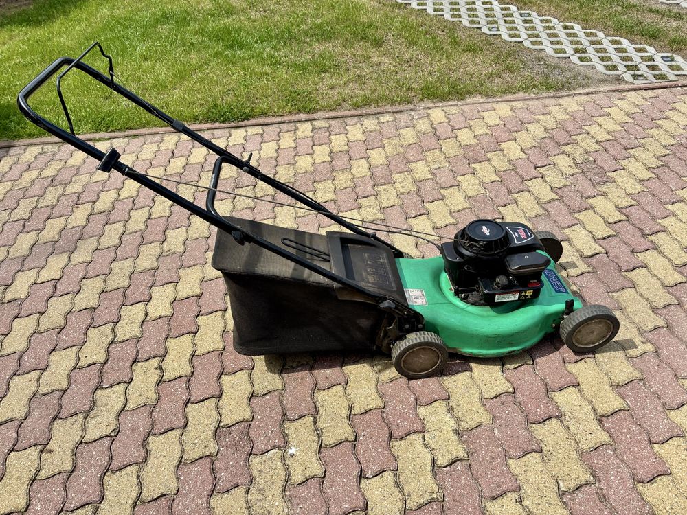 Kosiarka Briggs & Stratton CMI