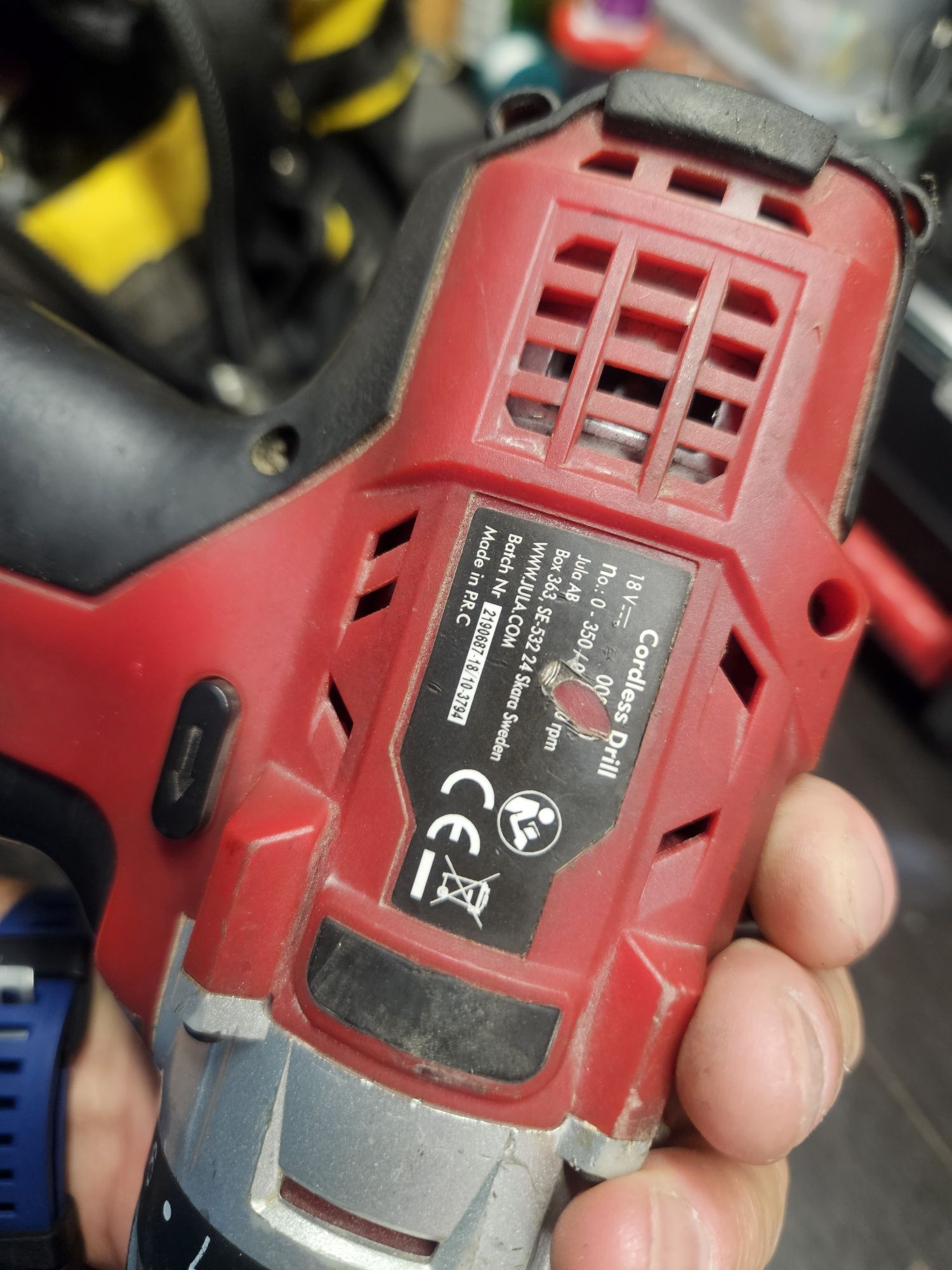 Wkrętarka Meec Tools akumulatorem 1,5Ah 18V ładowarka