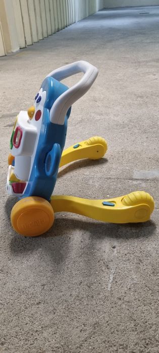 Primeiros Passos Pinguim da Chicco