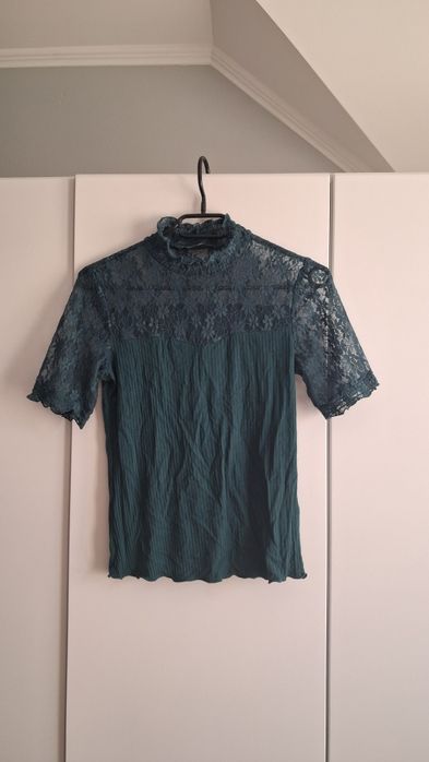 Ładna bluzka wieczorowa butelkowa zieleń koronką wygodna rozm XS/S