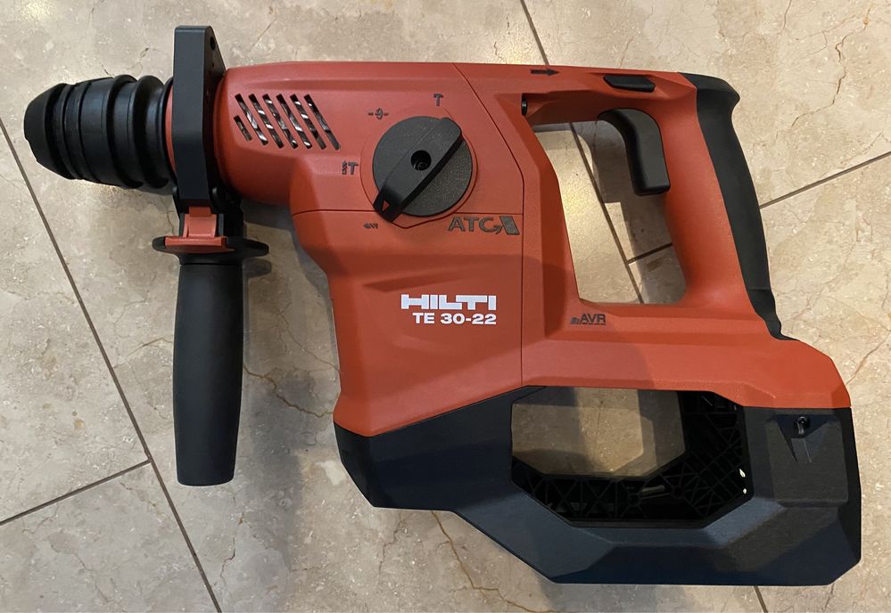 NOWA młotowiertarka HILTI TE 30-22 - uchwyt SDS Plus - baterie NURON