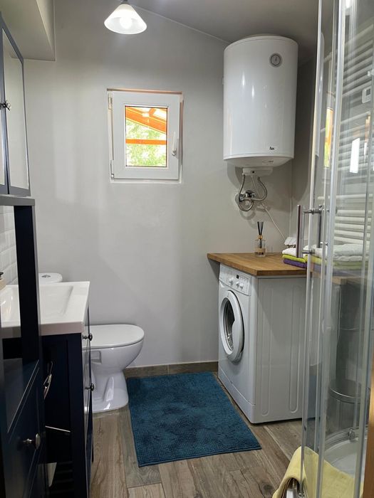 Domek do wynajęcia na dużej działce do użytku na wyłączność (z psami)