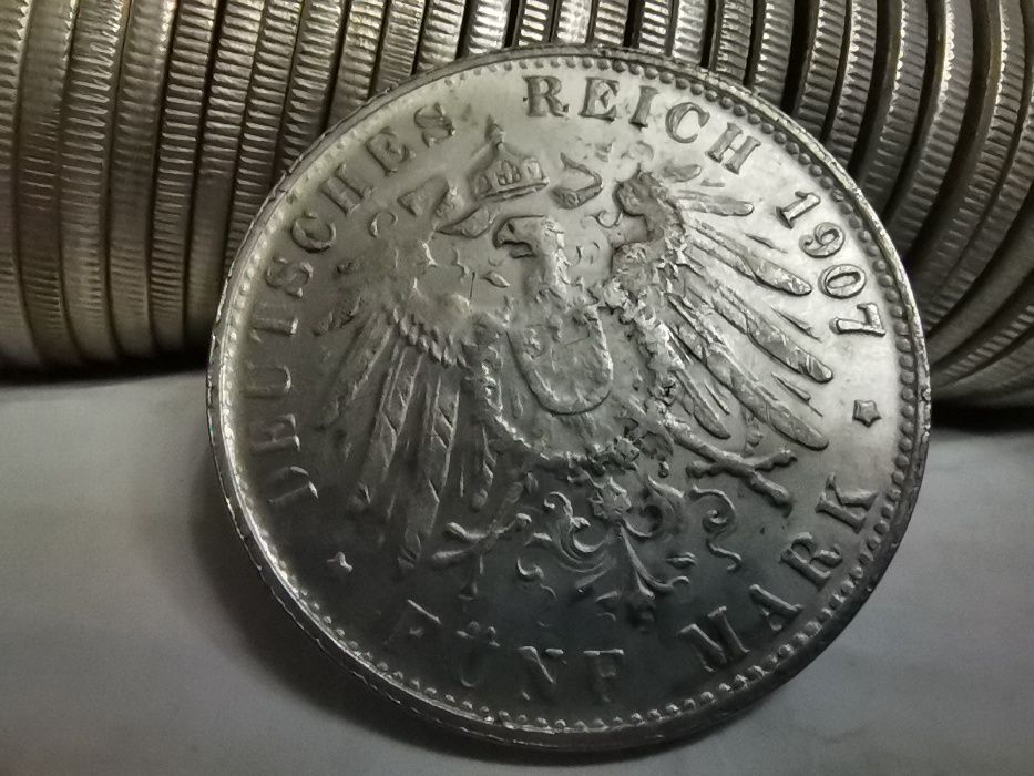 Monety Prusy Funf Mark 34 szt 1903 i 9 szt 1907 Przyciąga magnes.