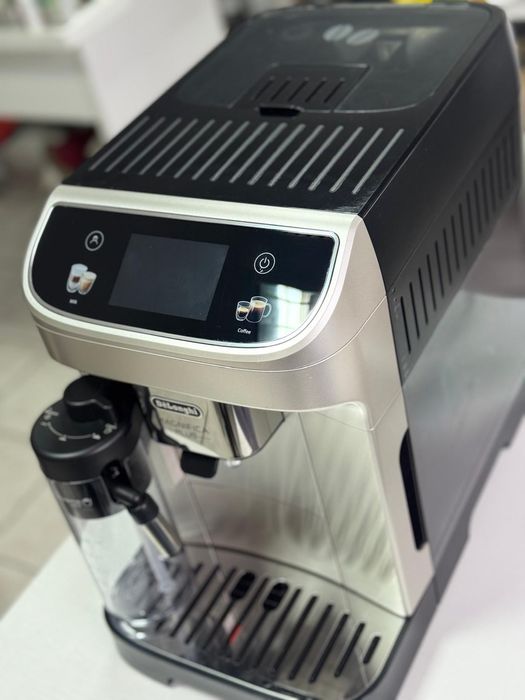 Ekspres De Longhi Magnifica Plus